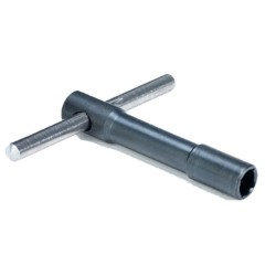 AKON LLAVE DE TUBO NB:.2
